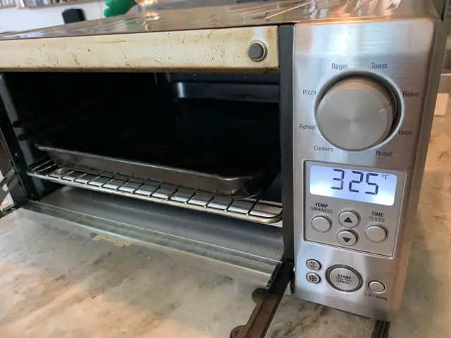 BREVILLE Mini Smart toaster oven in Toasters & Toaster Ovens in Markham / York Region - Image 3