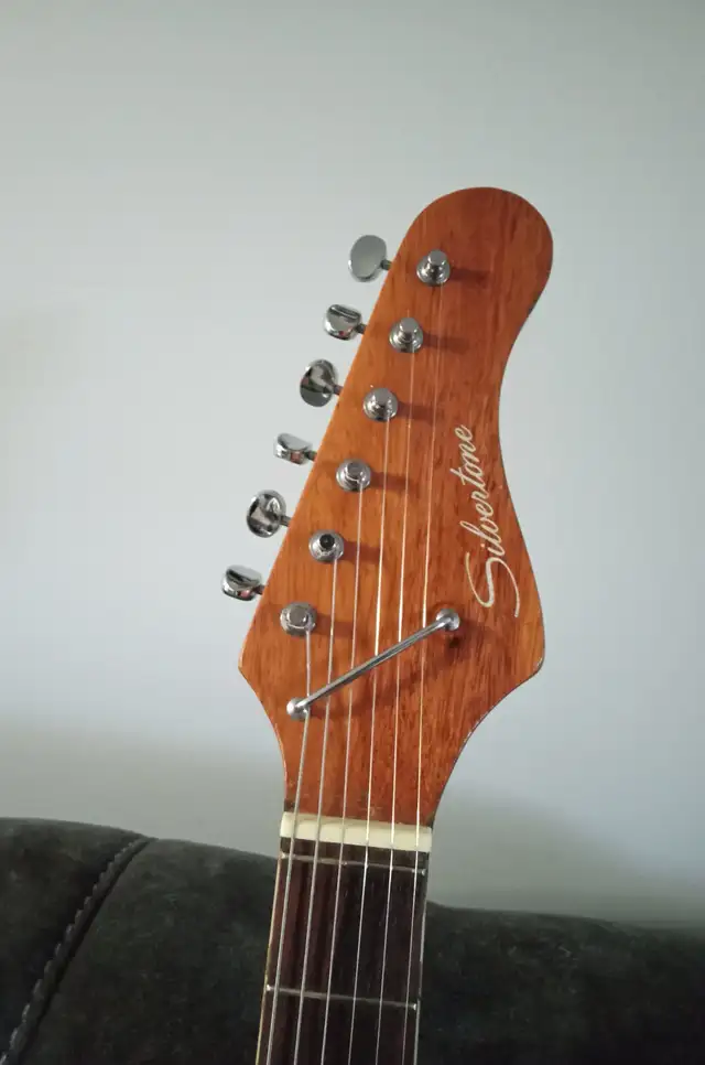 1969 Silvertone in Guitars in Mississauga / Peel Region - Image 2