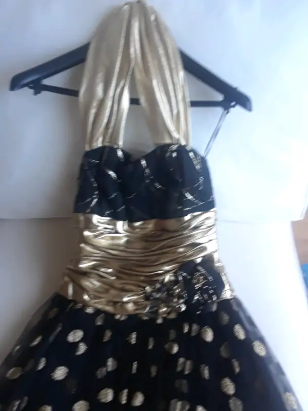 PROM GOWN size 1063347539947777121