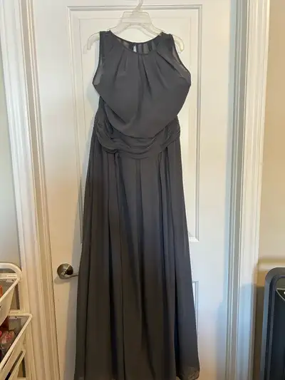 Worn once to a wedding! Size 20