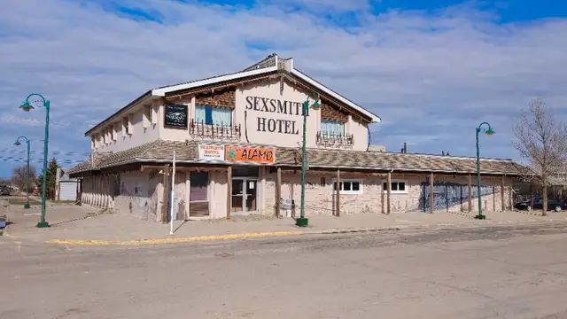 Standard Room Rent of Sexsmith Hotel628637771257621221