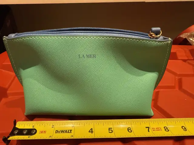 La Mer Pouch64840216267778121