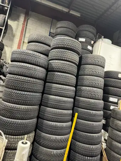 Nous avons des pneus à vendre été, hiver ou toute saison. Installation et balancement inclu. Nous so...