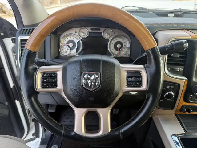 2014 RAM 3500 Laramie Longhorn *DIESEL* in Cars & Trucks in Calgary - Image 10