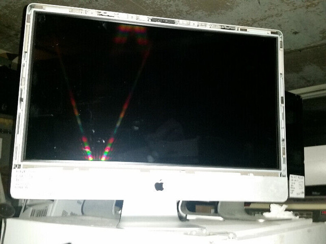 apple imac 11.1 27 inch i5 2.66 8 gig ddr3 2tb dvdrw high sierra dans Ordinateurs de bureau  à Ville de Montréal
