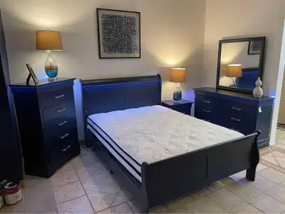 Clearance Sale ~ Queen size Bedroom set ~ No extra tax, View more