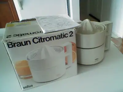 Braun Citromatic 2 Electric Citrus Juicer, 7 oz., Instructions included