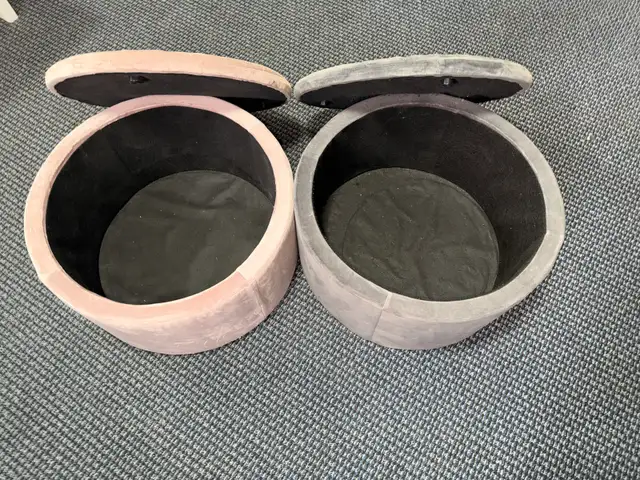 Structube Ottoman in Other in Hamilton - Image 5