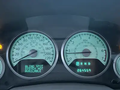 2009 Chrysler Town & Country Van. V6 4.0L Engine. New Battery just replaced with warranty. Back seat...