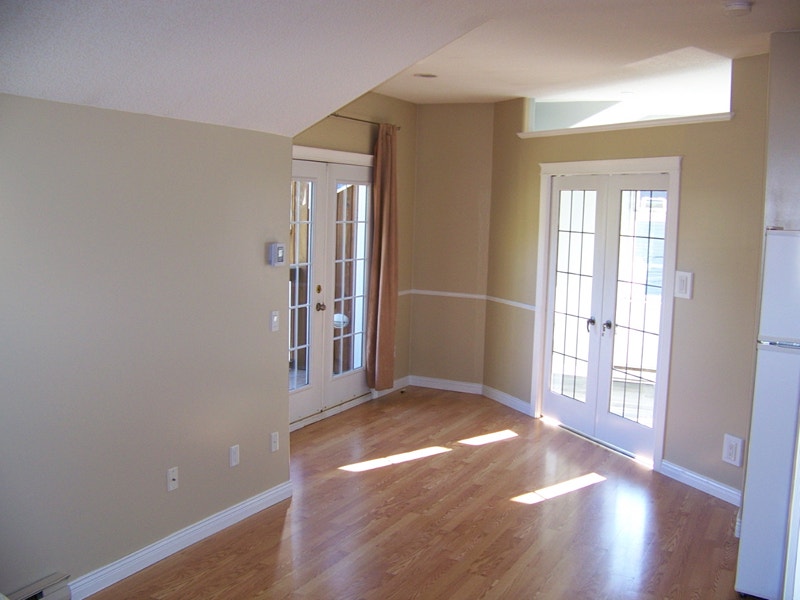 BRIGHT 2nd FLOOR 1 BEDROOM SUITE Long Term Rentals Nanaimo Kijiji