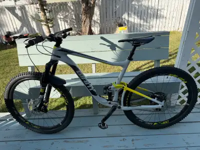 2017 Giant Anthem Advanced SX Carbon, View more