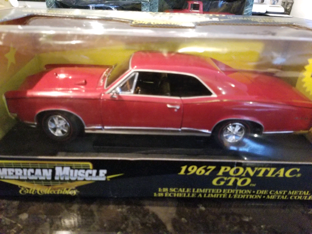 1:18 Diecast ERTL 1967 Pontiac GTO American Muscle Red in Arts & Collectibles in Markham / York Region - Image 4