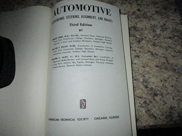 1962 AUTOmotive Textbook in Arts & Collectibles in Prince Albert - Image 3