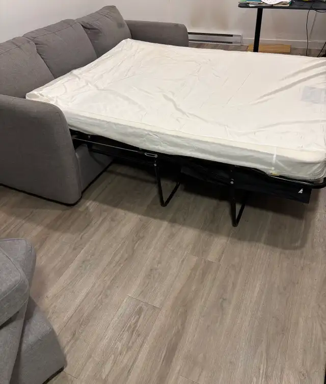 Divan lit / Sofa-bed in Beds & Mattresses in Laval / North Shore - Image 3