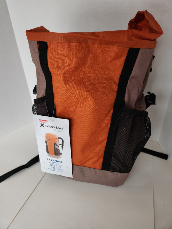 Coleman Xcursion Skyridge Daypack in Storage & Organization in Mississauga / Peel Region - Image 4