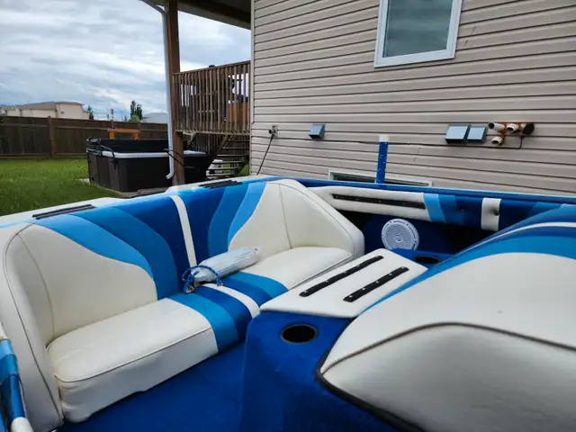 1989 Malibu Skier in Powerboats & Motorboats in Meadow Lake - Image 7