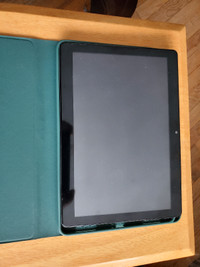 Powerful tablet, dual Sim 12/528 Mipad New in the box 