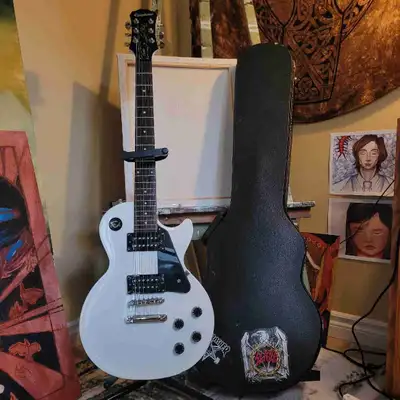 Epiphone Studio Les Paul model, View more