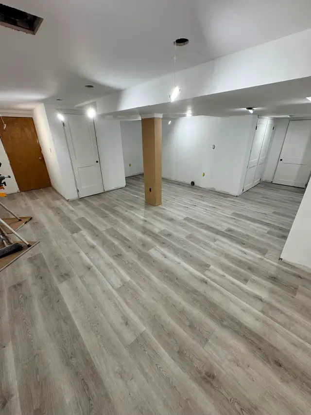Professional Hardwood Flooring & Full Interior Renovations in Renovations, General Contracting & Handyman in City of Toronto - Image 11