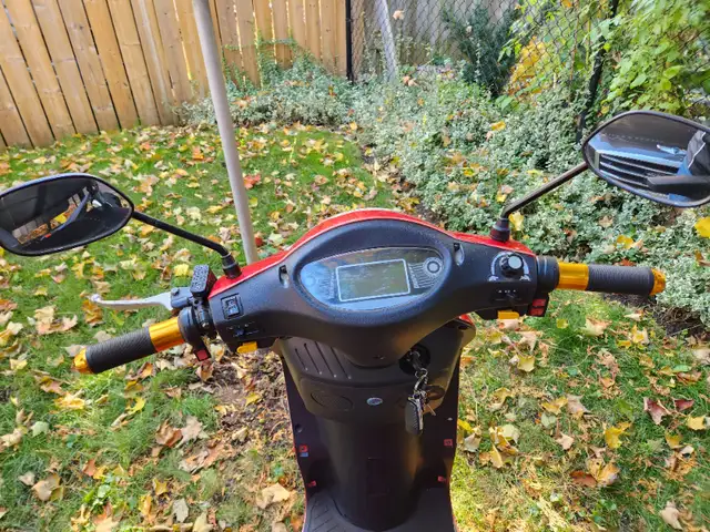 Emmo Mobility Scooter! in Health & Special Needs in Barrie - Image 5