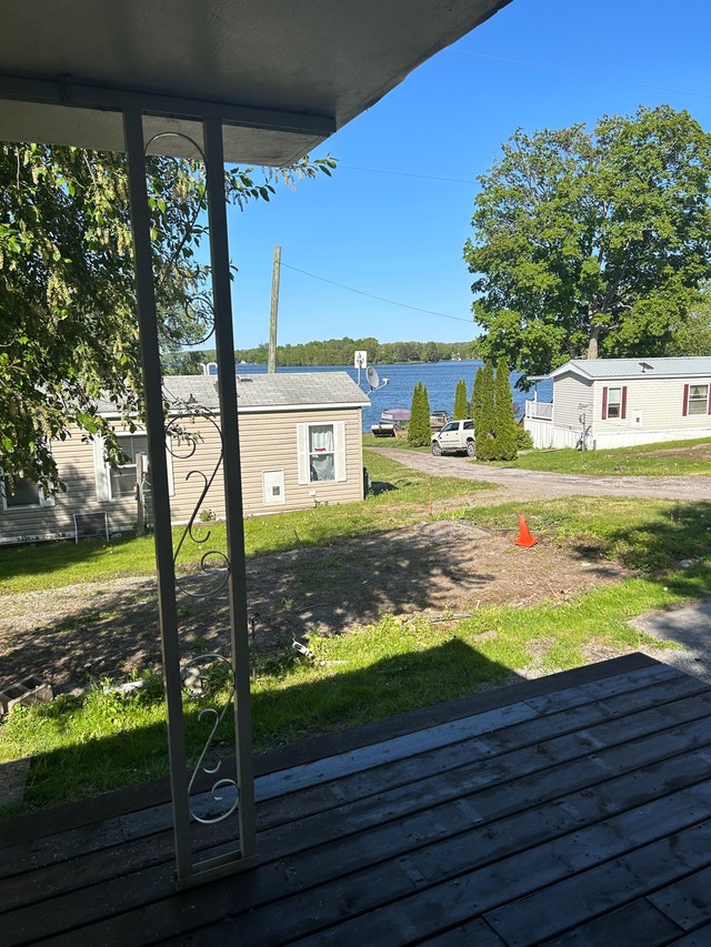 Park Model Cottages For Sale on Waterfront Sites!!! Houses for Sale