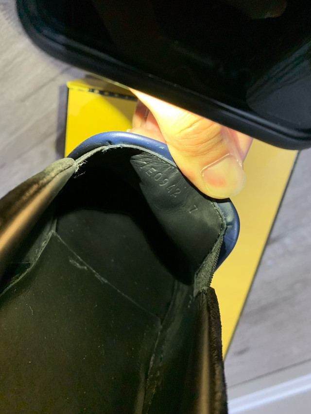 Fendi Bag Bug Slip on Men size 7 in Men's Shoes in City of Toronto - Image 4