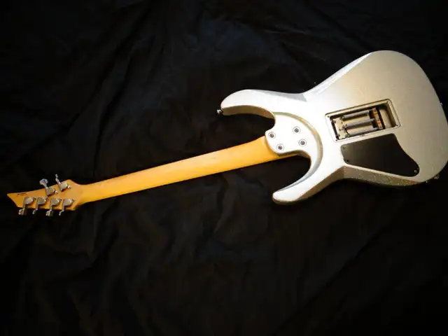 Tagima K1 Guitar  Kiko Loureiro MasterLuthier Silver(sell/trade) in Guitars in City of Toronto - Image 8