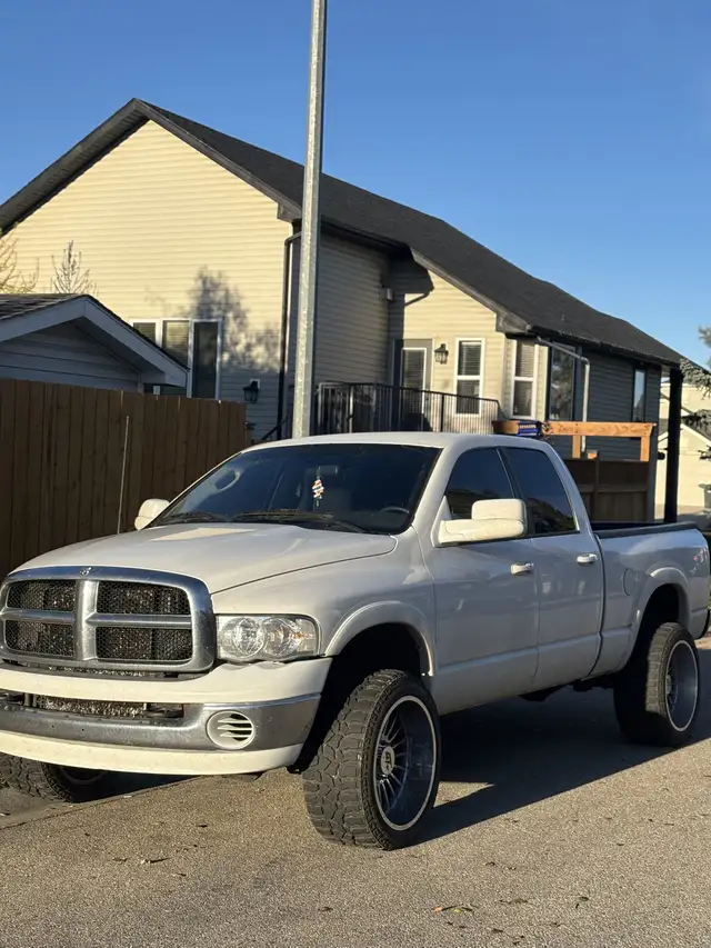 2005 Ram Cummins 5.9 in Cars & Trucks in Calgary - Image 4
