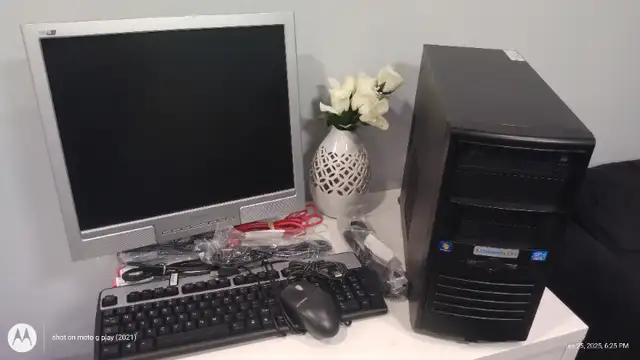 Desktop computer in Desktop Computers in City of Toronto - Image 7