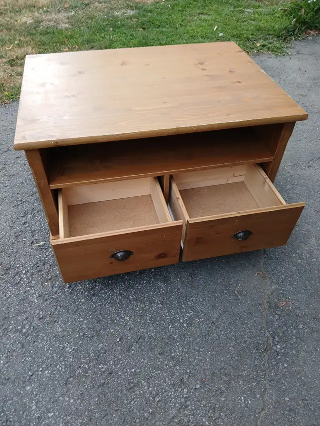 Wooden Coffee Table64728172135298121