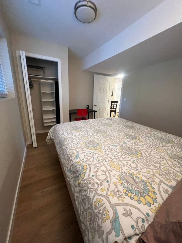 Private Room, Quiet Neighborhood Close to Brentwood Station. in Room Rentals & Roommates in Burnaby/New Westminster