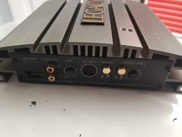 LEGACY LA300 2/1-CHANNEL POWER AMPLIFIER62863271897603123