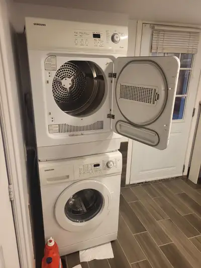 Samsung Washer Dryer Set 24", View more