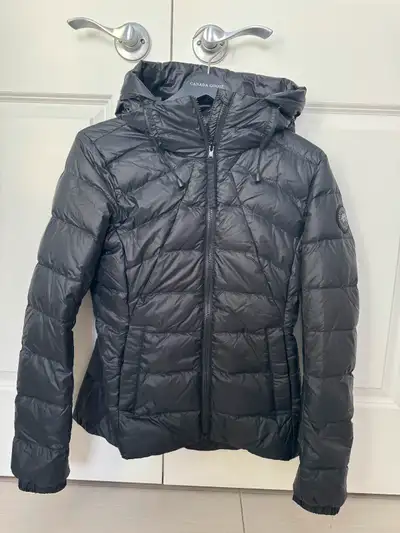 new women’s Canada Goose Abbott jacket size medium, View more