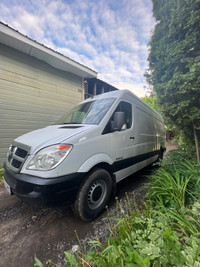 Camion Sprinter 2500 **FINANCEMENT POSSIBLE COMMERCIAL**