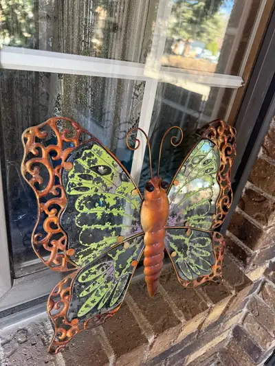 BIG(14” x 13”) BEAUTIFUL COPPER & PAINTED GLASS BUTTERFLY BIG BEAUTIFUL COPPER & PAINTED GLASS ,BUTT...