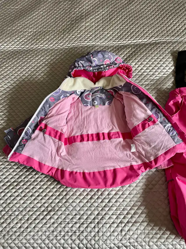Mid-Season Suit 2T in Clothing - 2T in Kitchener / Waterloo - Image 3