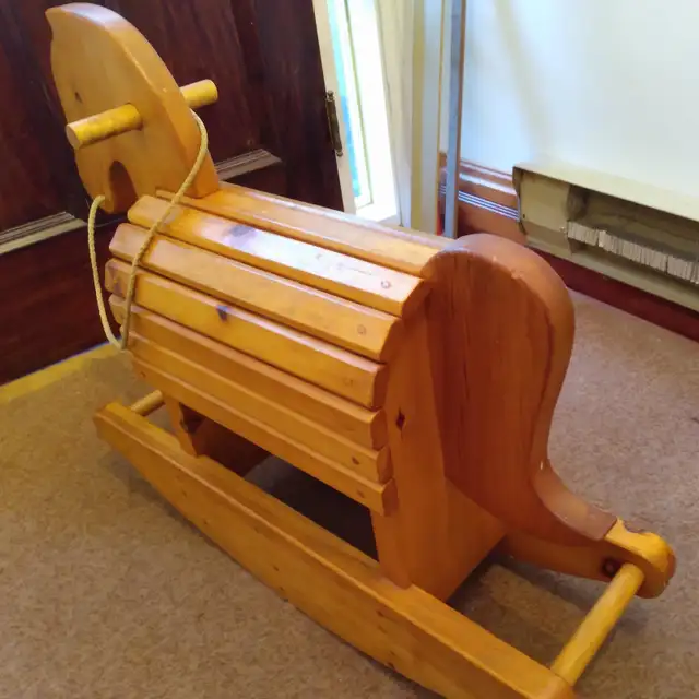Vintage all-wood Rocking Horse in Toys & Games in Oshawa / Durham Region - Image 6