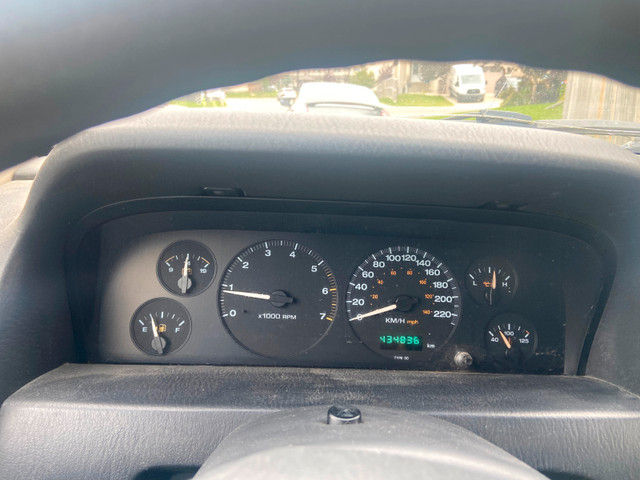 Jeep Grand Cherokee Laredo in Cars & Trucks in Calgary - Image 3