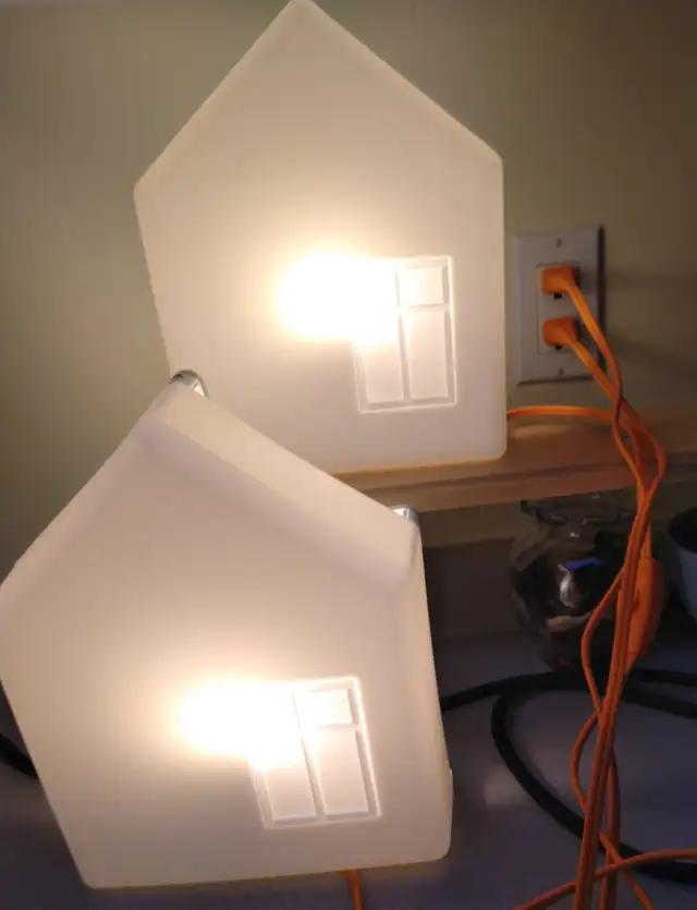 Ikea Kids House Wall Lamp White with Orange cord in Indoor Lighting & Fans in Oakville / Halton Region - Image 9