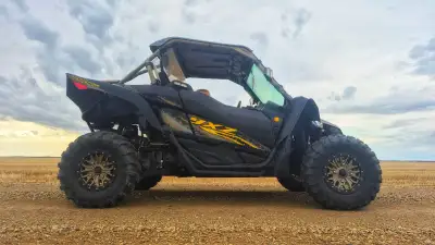 Very nicely equipped YXZ Excellent shape. This Yamaha Special Edition is the top trim level for the...