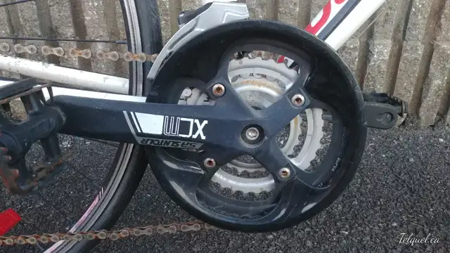 Vélos Hybrid Haut de Gamme in Road in Longueuil / South Shore - Image 3