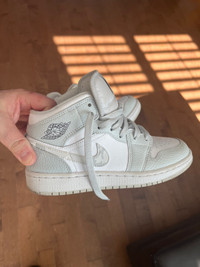 Air Jordan’s white 