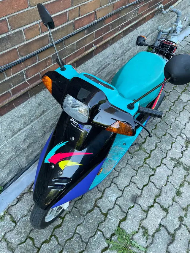 Honda Dio SR SK50M Limited Edition in Scooters & Pocket Bikes in City of Toronto - Image 2