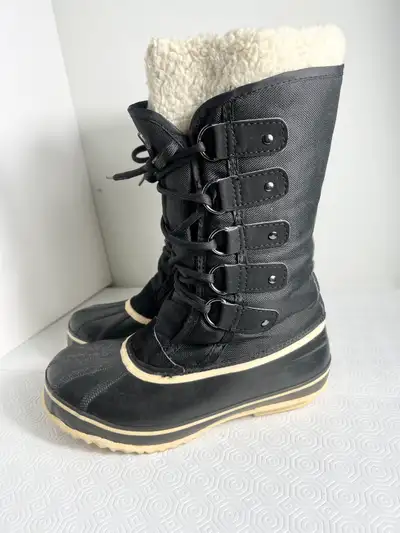 Joe Fresh winter boots 8, View more