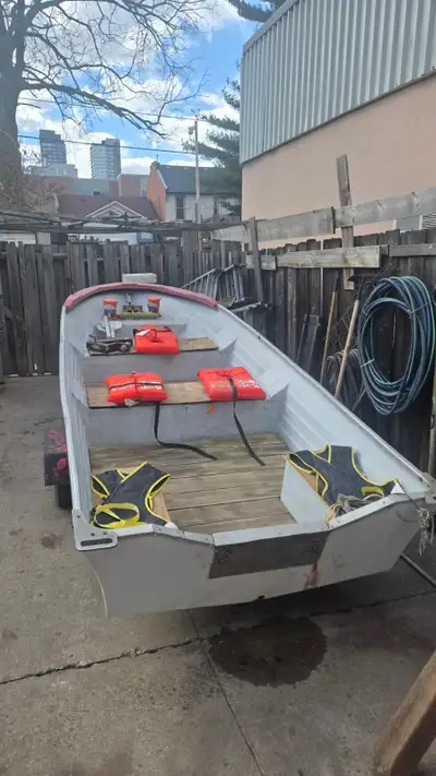 Selling 14ft boat with trailer, No Motor. Comes with 5 life jackets, 2 safety kits set of paddles, 2...