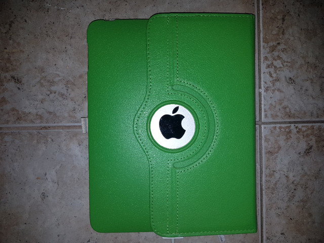 IPAD Jailbroken + Cydia dans iPad et tablettes  à Longueuil/Rive Sud - Image 4