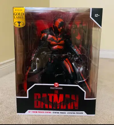 DC MULTIVERSE MCFARLANE GOLD LABEL “THE BATMAN” STATUE, View more