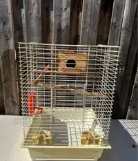 Hagen bird cage with pull tray Comes with everything