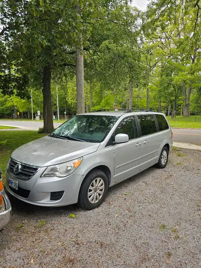 2010 Volkswagen Routan. 4.0 engine runs great. Recent brakes, radiator, spark plugs, coils etc. Has...